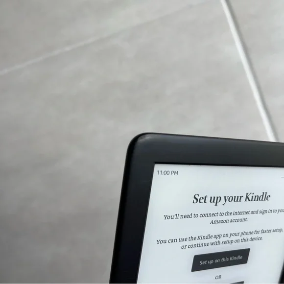 Amazon Kindle Black E-Reader 10th Gen - Picture 15 of 16